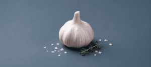 Is Garlic Toxic to Cats